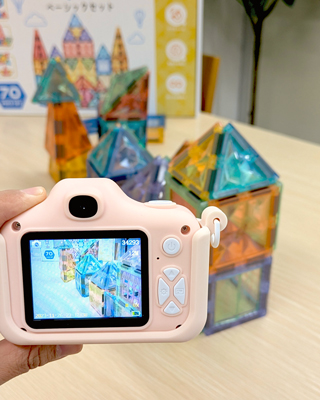 キッズカメラでピタパレ作品を撮影
